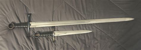 Bought a dagger to match my Irish Kern sword. Looking for name ...