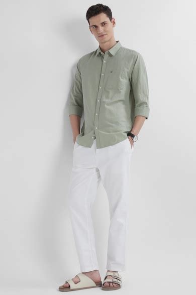 Buy Men Green Slim Fit Solid Full Sleeves Casual Shirt Online ...