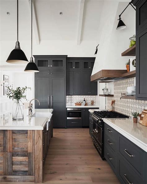 Are Black And White Kitchens In Style