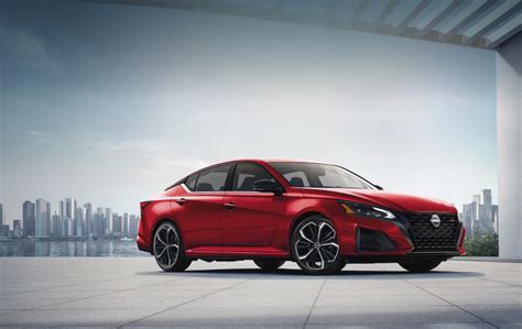 2025 Nissan Altima Performance - West End Nissan