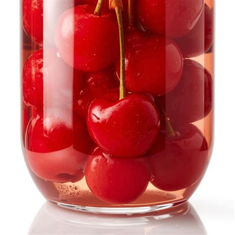 Can Pregnant Women Eat Maraschino Cherries? (Safety, Color Additives ...