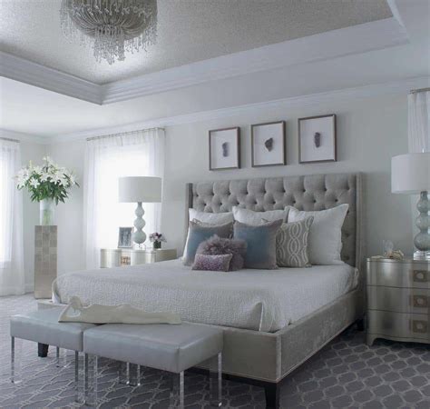 20+ Serene And Elegant Master Bedroom Decorating Ideas