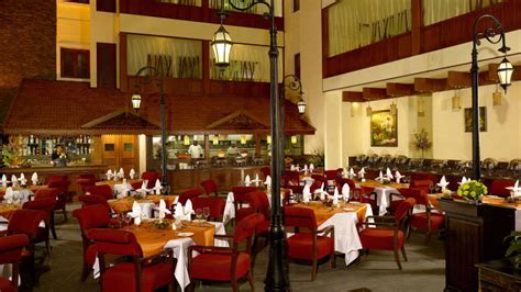 Sidewalk Cafe Bar | The Paul Bangalore | Luxury Hotel in Bangalore