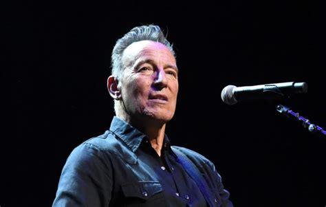 Bruce Springsteen set to reissue five albums on vinyl
