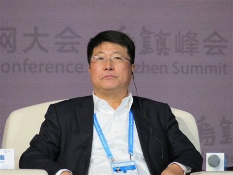 赵伟国辞任董事长：中国芯片产业“紫光模式”被终结__财经头条