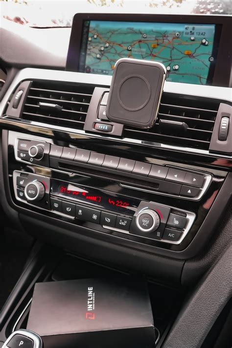 Resultado de imagen de magsafe apple carplay