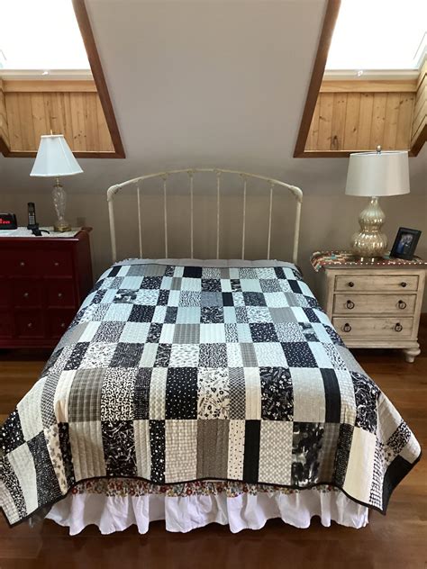 Quilt on SALE Ruby Star Achroma Koby Patchwork Quilt Full - Etsy