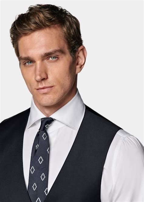 Men's Waistcoats - Casual & Double-breasted Waistcoats | SUITSUPPLY India
