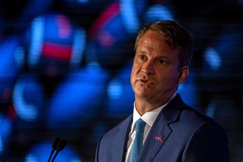 Lane Kiffin is new LSU football coach, what to know about him