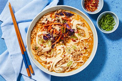 Spicy Pork Dan Dan Noodle Ramen Recipe | HelloFresh