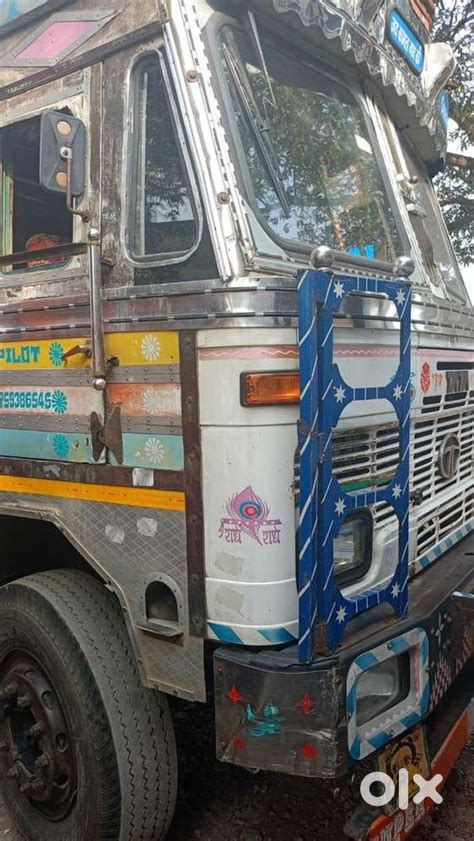 Tata 10 tyre - Commercial & Other Vehicles - 1752943817