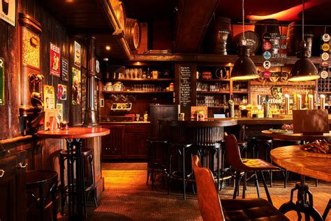 Dog's Bollocks là gì? Giải thích, Ví dụ Câu và Cách Sử Dụng