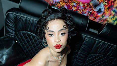 Ice Spice Wallpapers- A Quality Collection That Conquers All Eyes