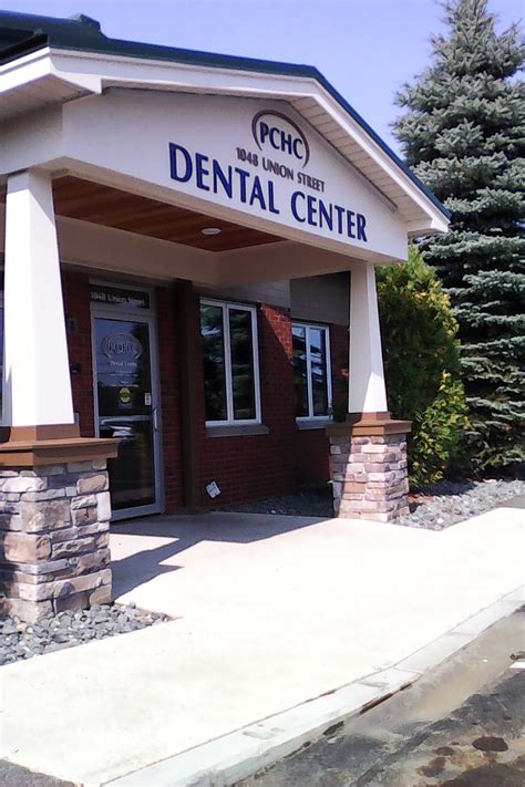 PCHC - PENOBSCOT COMMUNITY HEALTH CENTER PHARMACY - Bangor ME - Hours ...