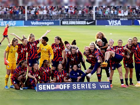 Women, United States, Football: Women footballers to now get paid as ...