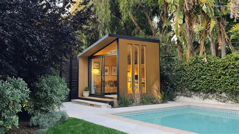Interesting Backyard Pool House Design Ideas To Try 2024