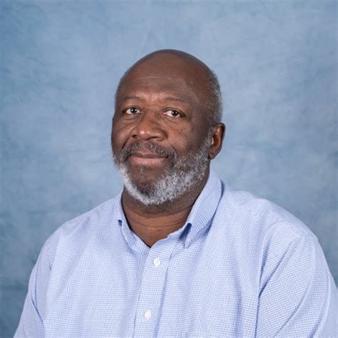 Kenneth Hilton's Instagram, Twitter & Facebook on IDCrawl