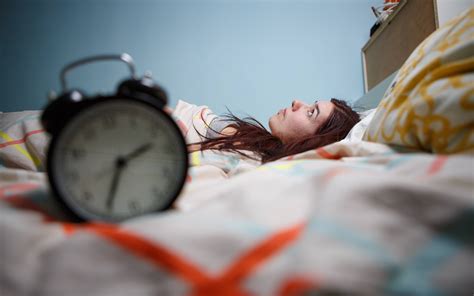 “8小时睡眠论”，到底靠不靠谱？| 新京报专栏_时长_时间_研究人员