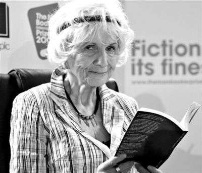 爱丽丝·门罗：14部小说集，82岁获得诺贝尔文学奖，她被誉为加拿大的契诃夫_腾讯新闻