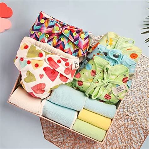 Superbottoms Newborn Starter Pack, 2 newborn UNO diapers with 3 Dry ...