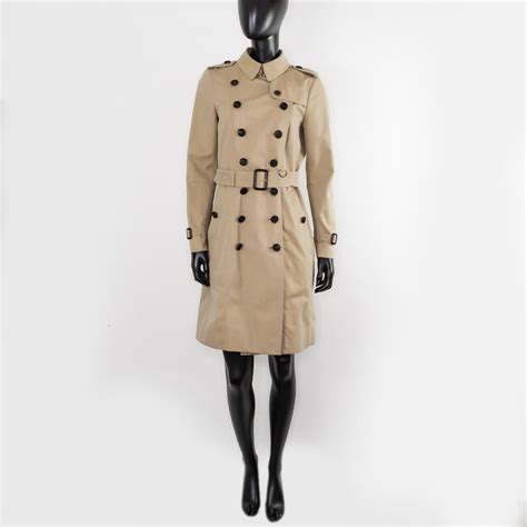 BURBERRY Плащ - Brandcollector