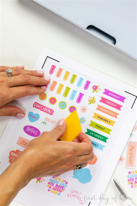 How to Make Stickers Using Cricut Maker 的图像结果