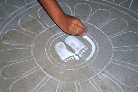 D'source Jhoti or Chita | Types of Rangolis | D'Source Digital Online ...