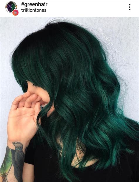 @trilliontones | Dark green hair, Green hair colors, Green hair