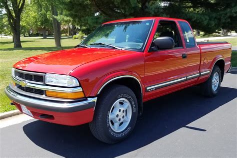 2000 Chevrolet S 10
