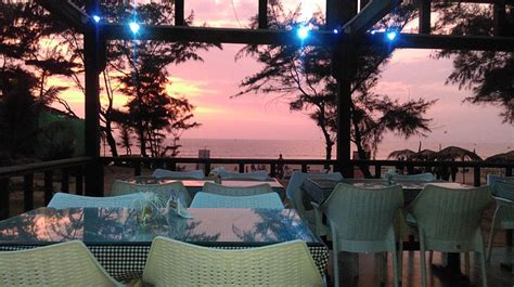 Shining Sand Beach Hotel Restaurant: Pictures & Reviews - Tripadvisor