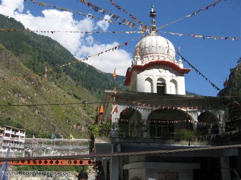 Local Mountain People India 的图像结果