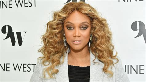 'Dancing with the Stars' host Tyra Banks apologizes for elimination error as fans call for her ...