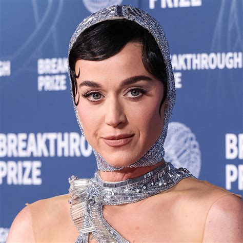 Melania Trump Reveals Whether Or Not She’ll Live With Donald Trump In ...