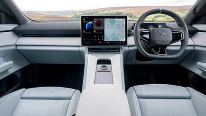 Polestar 4 Interior Layout & Technology | Top Gear