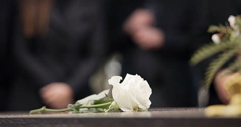 Traditional Services | Fletcher-Day Funeral Home