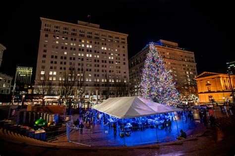 Portland Menorah Lighting 2023 - oregonlive.com