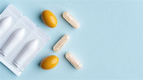 Miconazole (Monistat): Uses, Side Effects & Dosage