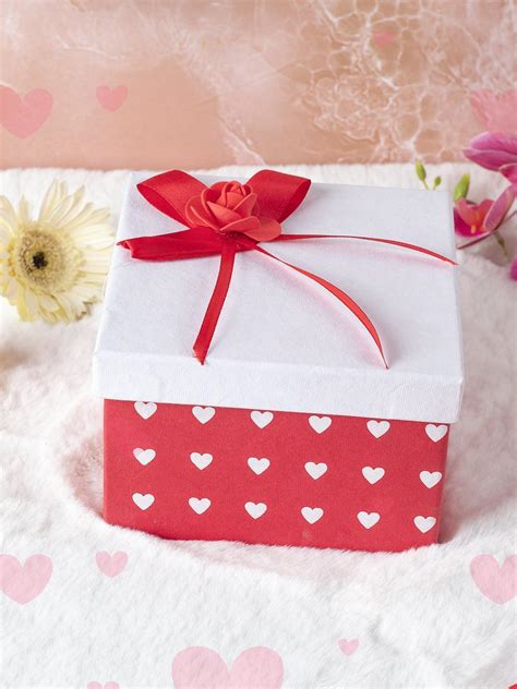 Valentine Empty Gift Box with Ribbon - 15x15x10 cm – MARKET99