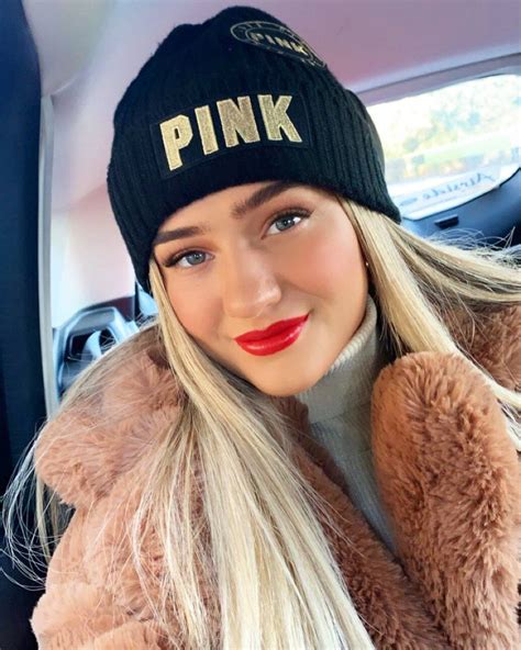 Contestant asked to leave the contest for voicing against "outdated" rules