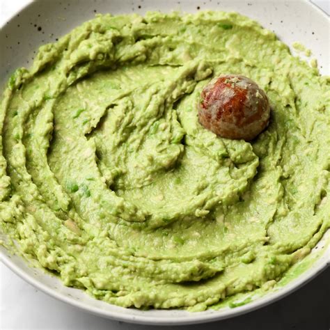 Avocado Spread - Nora Cooks