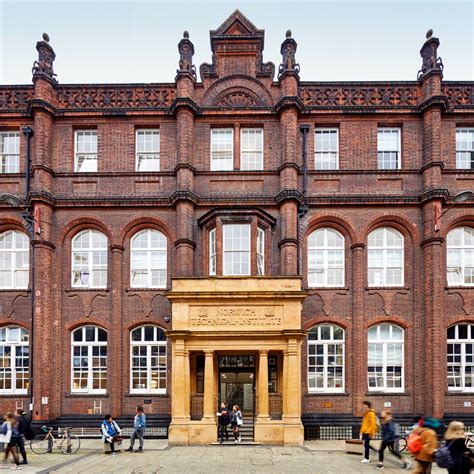 Arriving in Norwich and registration | Norwich University of the Arts