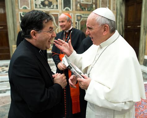 Monstrance Pope Francis