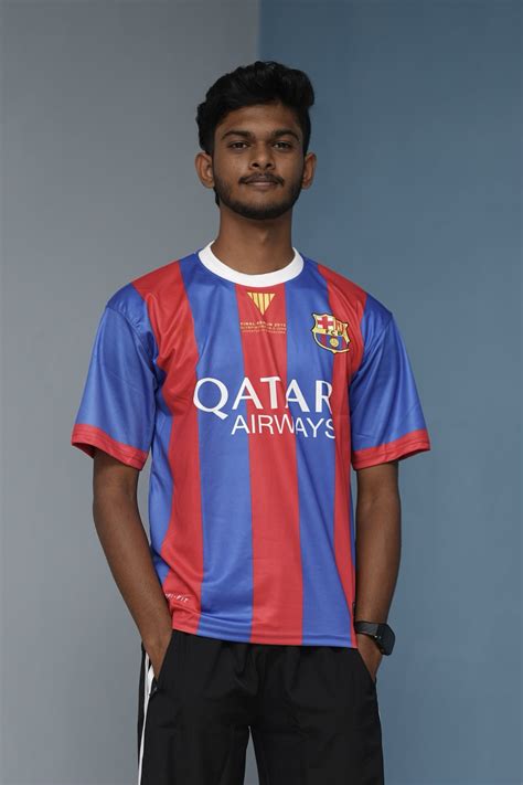 Buy Trendy T-Shirts for Men Online in India – 7 Man