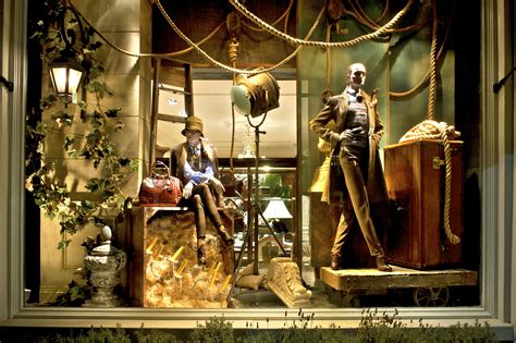 Ralph Lauren Beverly Hills CA Fall Collection 2012 Window 7 | Window ...