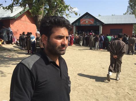 At One North Kashmir Polling Station, Voters Pass Around Ideas on How ...