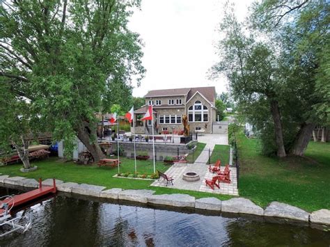 Luxury Lakefront Mansion With Inground Pool - Cottages for Rent in ...