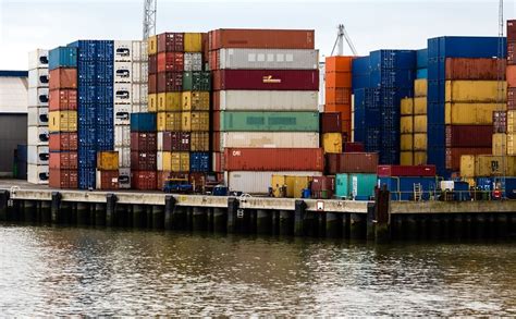 How Containers Changed the World 的图像结果