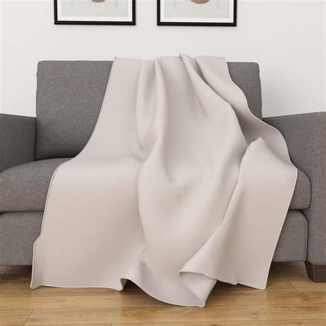 Buy Spinel Solid Flannel Single Throw from Home Centre at just INR 599.0