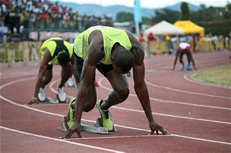 400米怎么跑快的技巧有哪些？如何快速学会技巧？