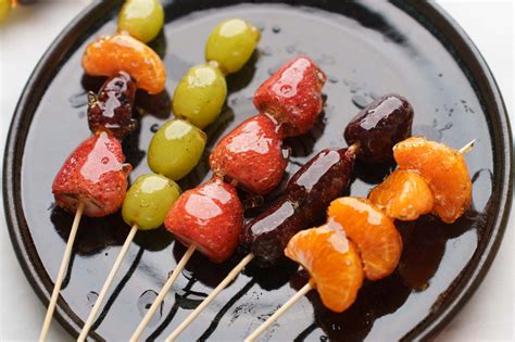 Tanghulu Recipe (Candied Fruit Skewers) - Hungry Huy